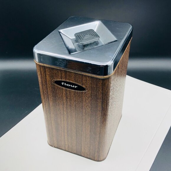 Vintage CHROME QUEEN Rectangular Faux Wood FLOUR Tin Canister Container - Picture 1 of 12